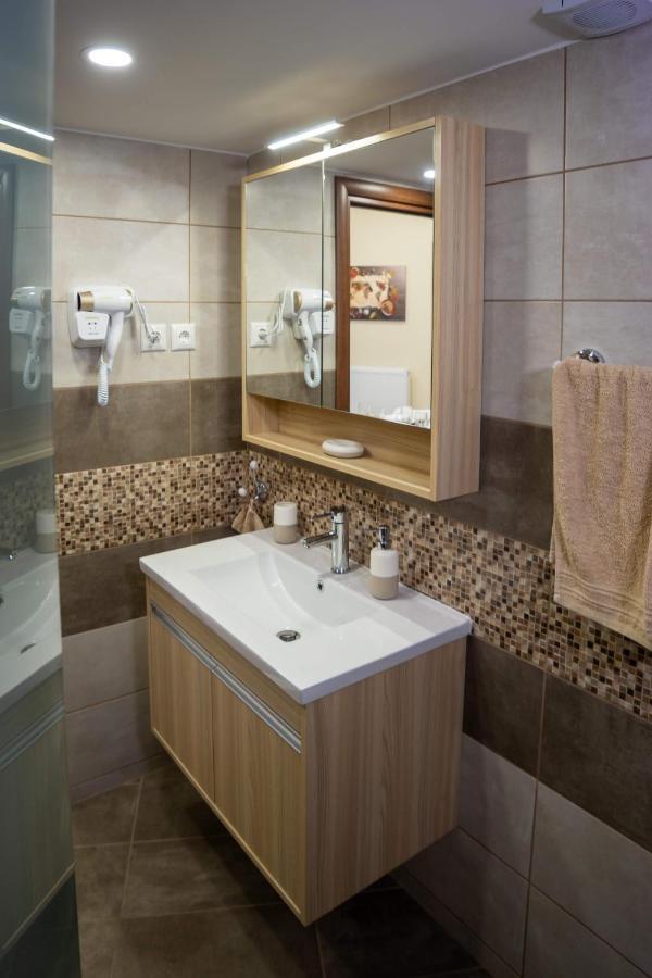 First View Apartment